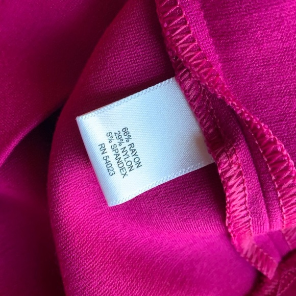 NWOT BANANA REPUBLIC DARLING DRESS. V-BACK W/GOLD ZIPPER. FUSHIA COLOR-STUNNING - Picture 7 of 10